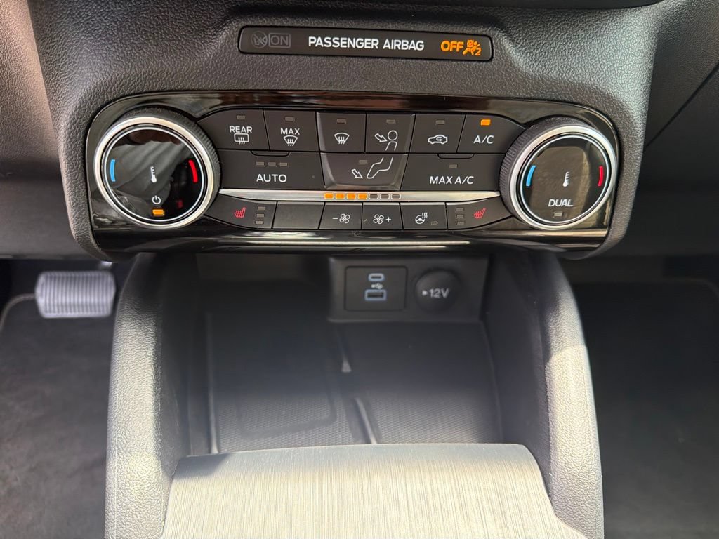Certified 2022 Ford Escape Titanium w/ Titanium Elite Package FWD image 27