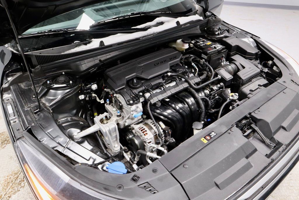 Used 2025 Kia K4 LXS image 17