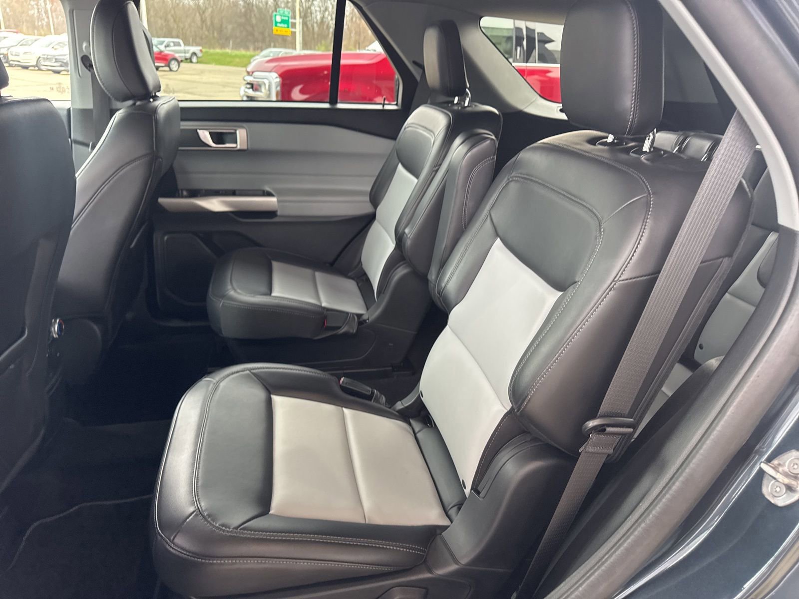 Certified 2023 Ford Explorer XLT w/ Equipment Group 202A image 36