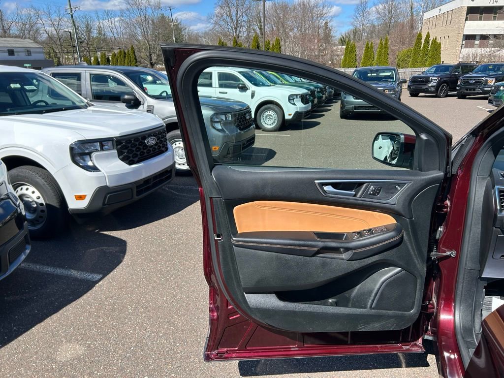 Certified 2023 Ford Edge Titanium w/ Equipment Group 301A image 13