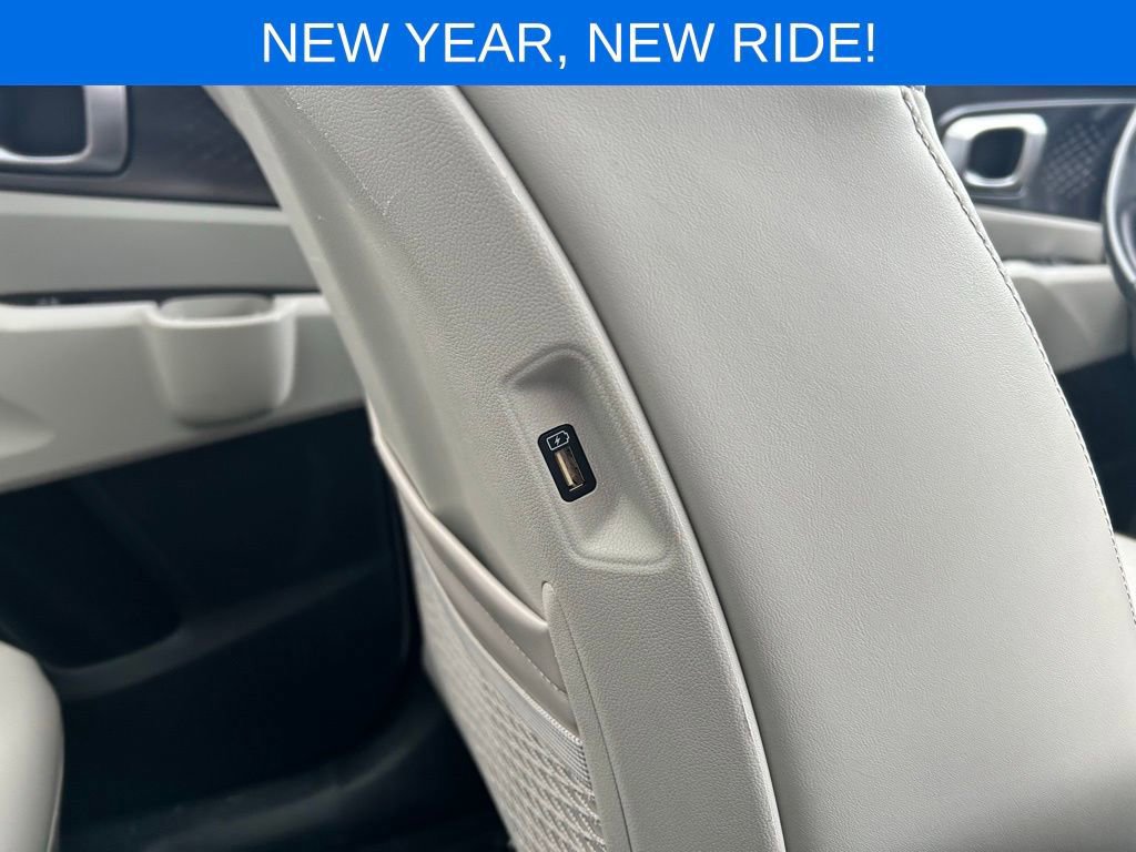 Used 2021 Kia Sorento S w/ Panoramic Sunroof Package image 24