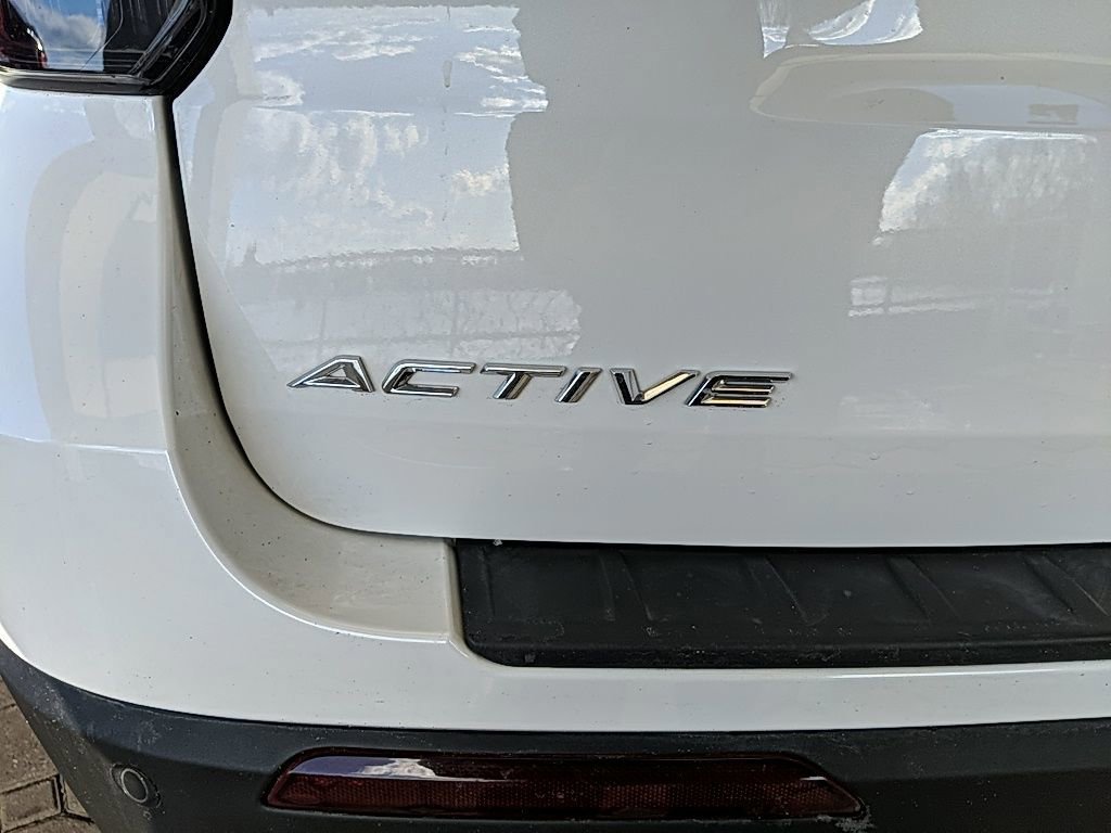 Certified 2025 Ford Explorer Active w/ Active Comfort Package image 9