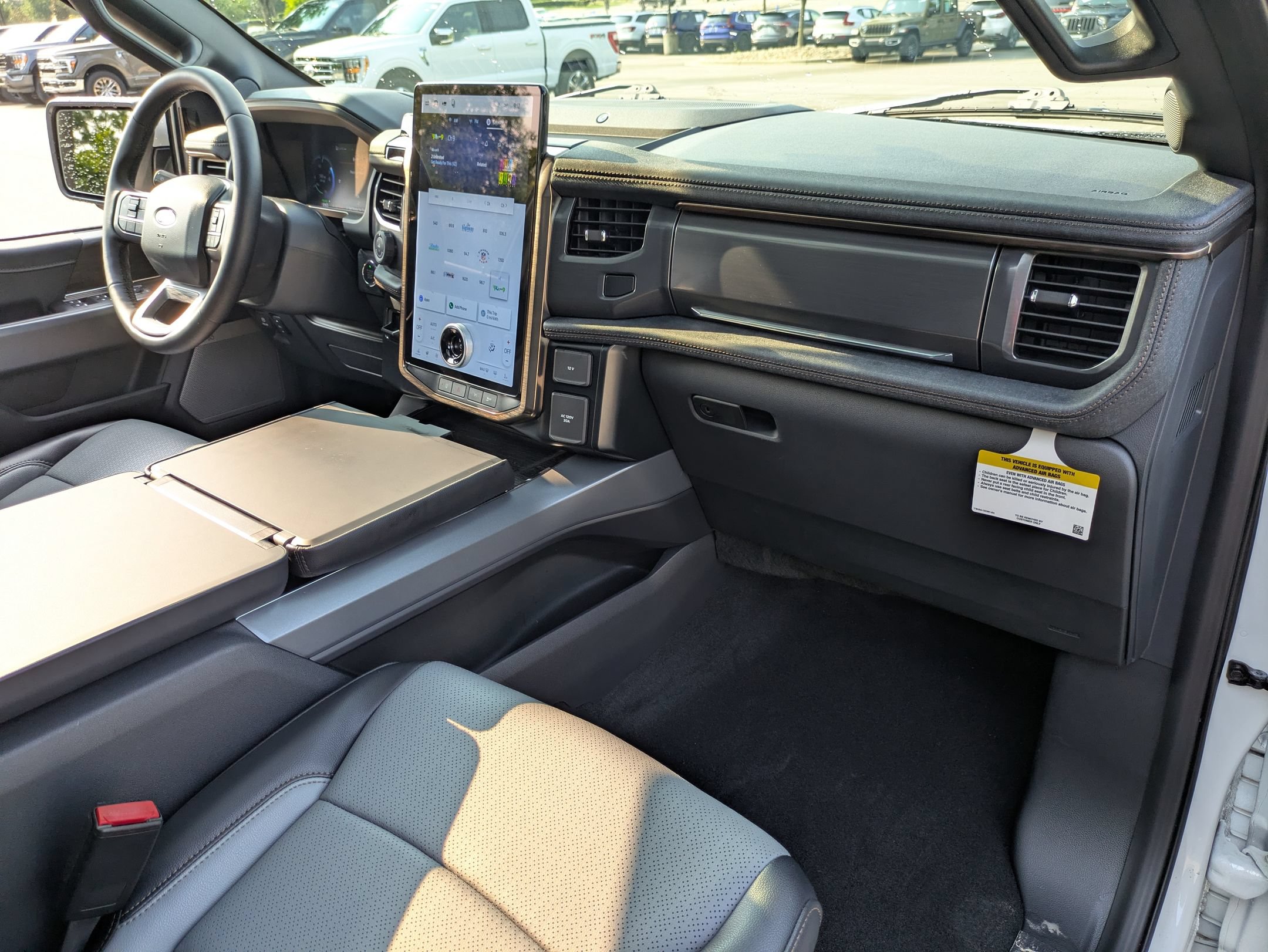 Certified 2025 Ford F150 Lightning Lariat AWD/4WD image 44