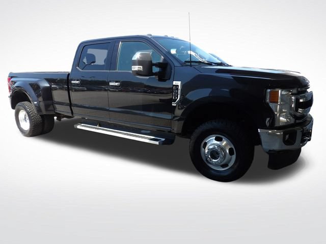 Certified 2022 Ford F350 XLT w/ XLT Premium Package AWD/4WD image 16