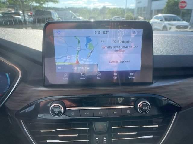 Certified 2020 Ford Escape Titanium AWD/4WD image 22