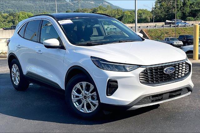 Certified 2024 Ford Escape Active w/ Tech Pack #2 FWD image 2