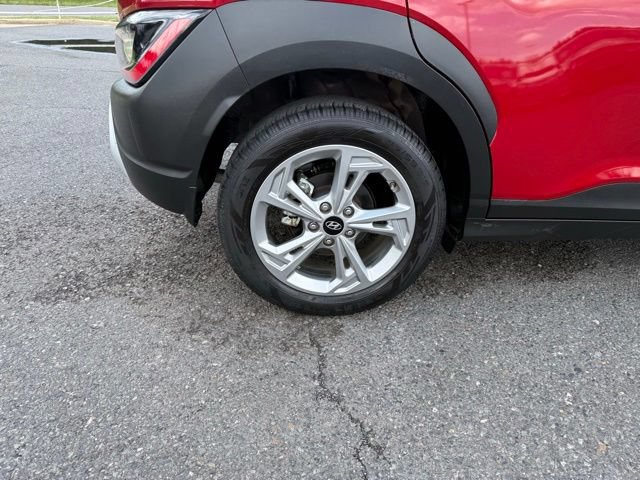 Used 2023 Hyundai Kona SEL FWD image 7