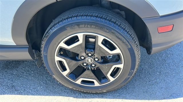 Certified 2023 Ford Bronco Sport Outer Banks AWD/4WD image 6