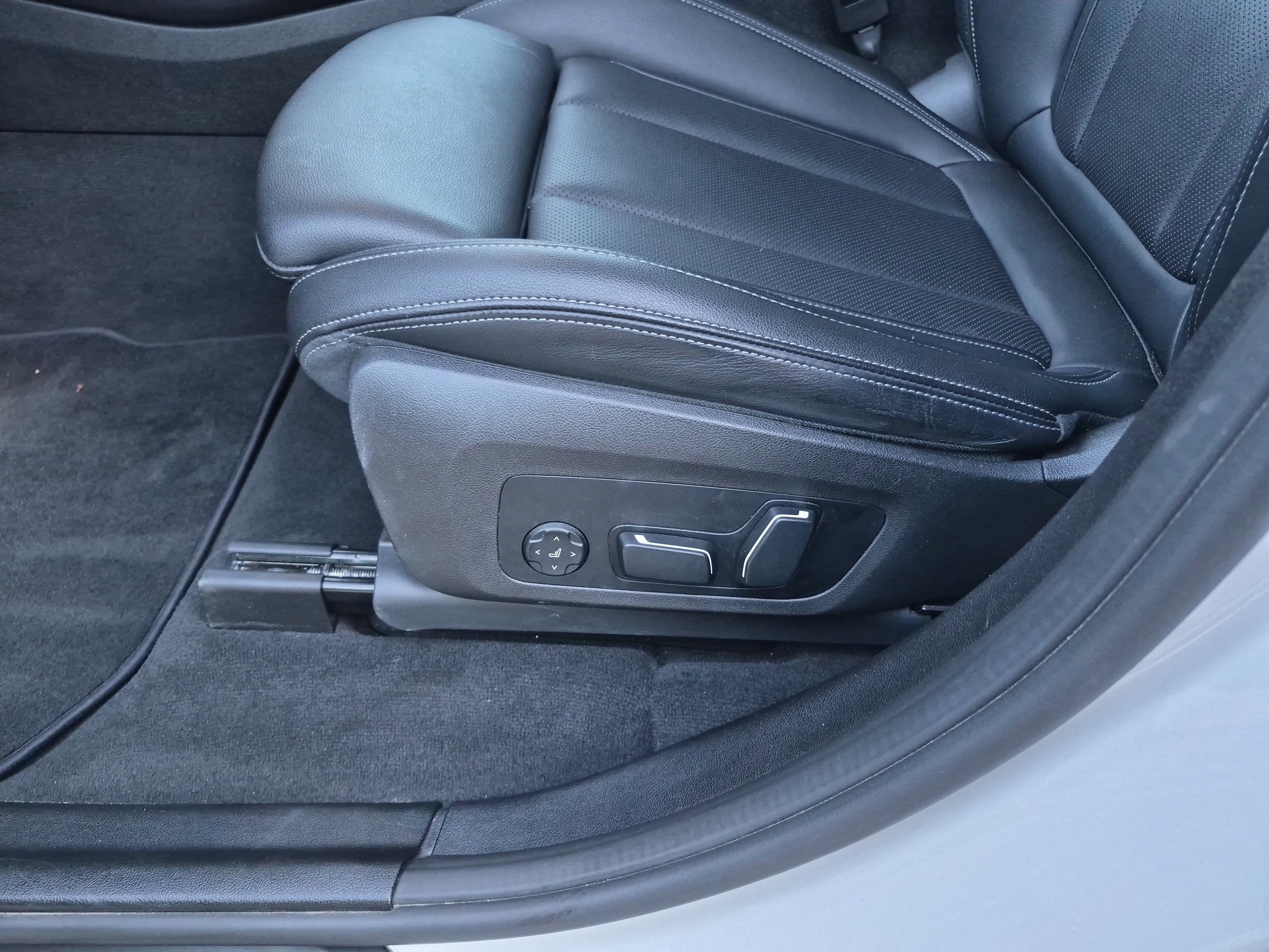 Used 2024 BMW X3 sDrive30i image 13