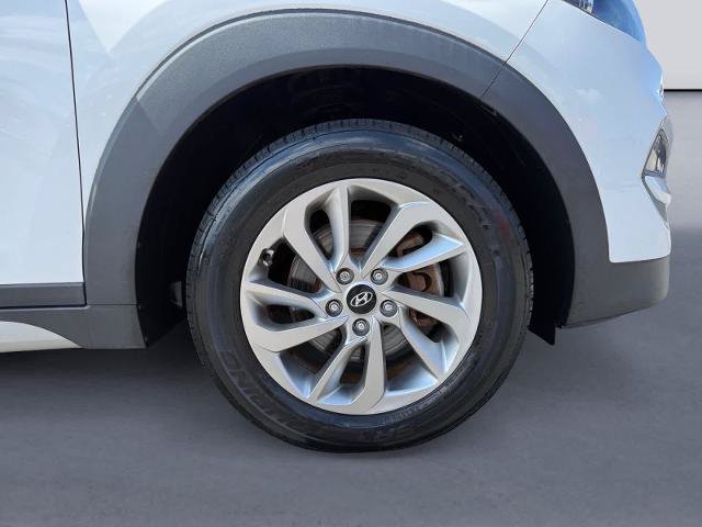 Used 2017 Hyundai Tucson SE w/ SE Popular Package 02 AWD/4WD image 9