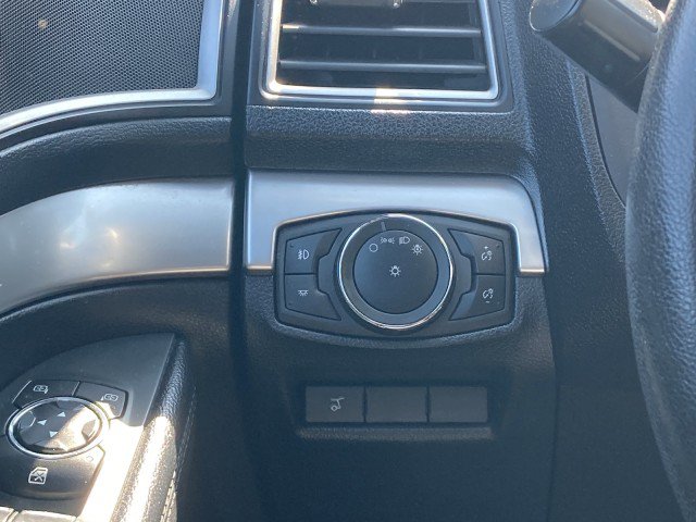 Certified 2017 Ford Explorer XLT w/ Equipment Group 201A AWD/4WD image 18
