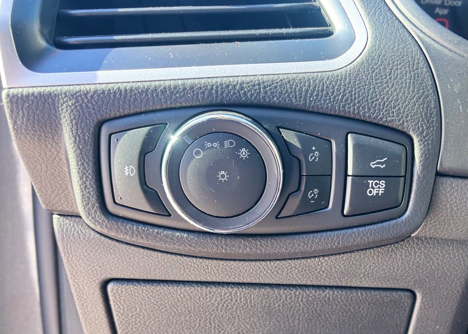 Certified 2024 Ford Edge SEL w/ Convenience Package image 29