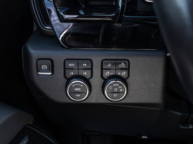 Used 2022 Chevrolet Silverado 1500 ZR2 AWD/4WD image 16
