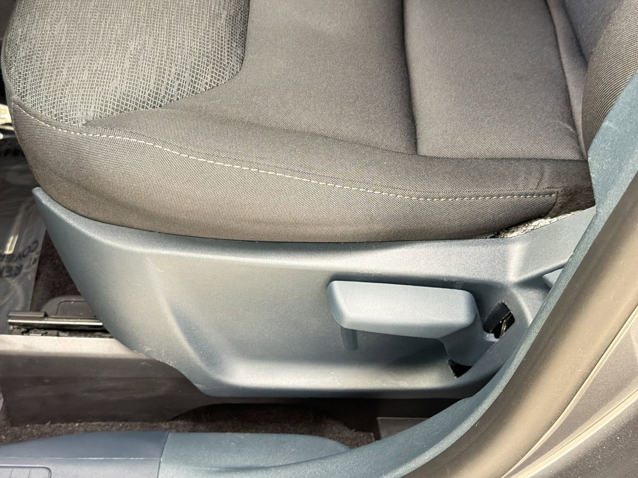 Certified 2025 Ford Maverick XL image 14