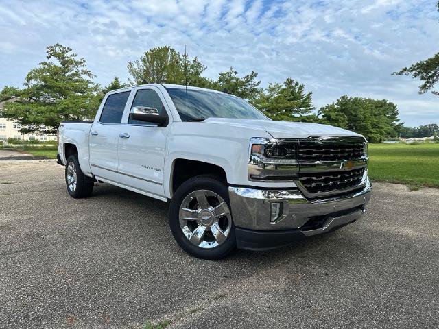 Used 2018 Chevrolet Silverado 1500 LTZ w/ Sport Package AWD/4WD image 33