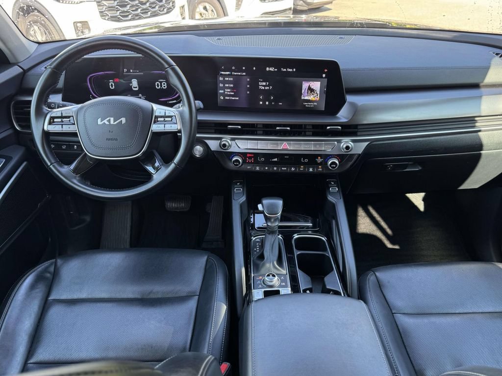 Used 2025 Kia Telluride S AWD/4WD image 2