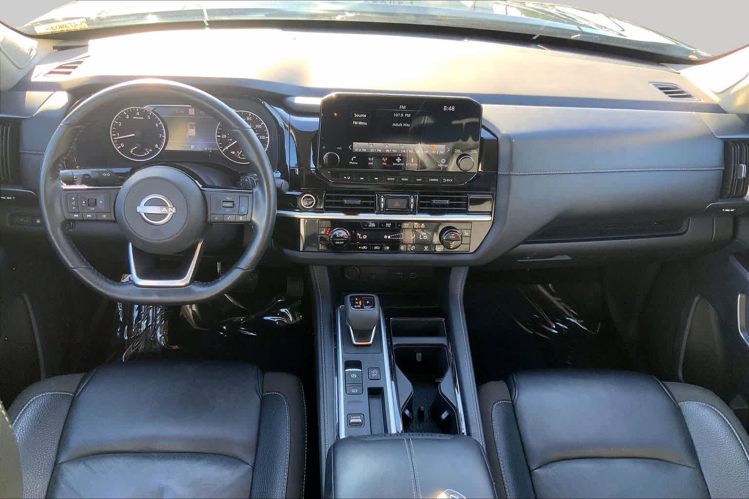 Used 2023 Nissan Pathfinder SL w/ SL Premium Package FWD image 15