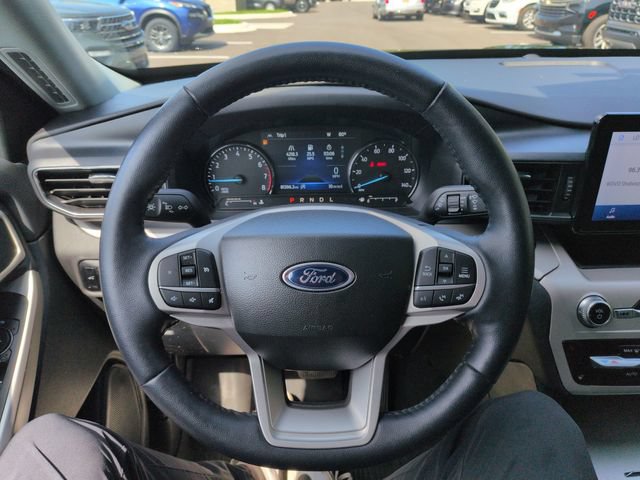 Certified 2023 Ford Explorer XLT w/ Equipment Group 202A AWD/4WD image 32