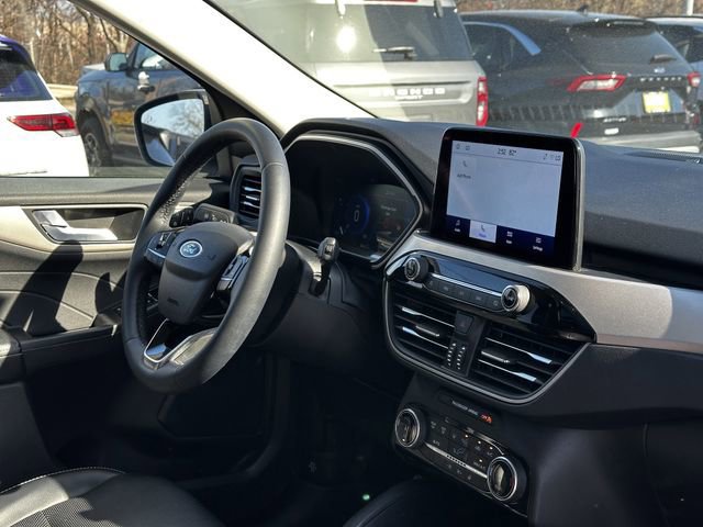 Certified 2022 Ford Escape SEL w/ Technology Package image 34