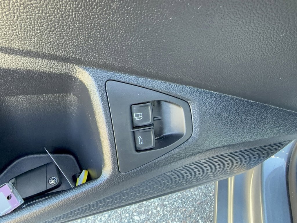 Used 2021 Volkswagen Jetta SE image 11