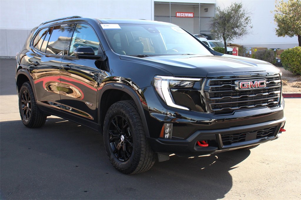 Used 2024 GMC Acadia AT4 w/ Luxury Package image 10