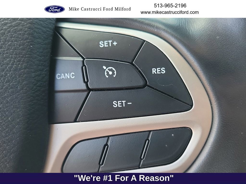 Used 2020 Jeep Cherokee Latitude AWD/4WD image 13