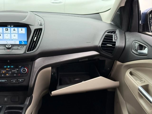 Certified 2019 Ford Escape SE image 32