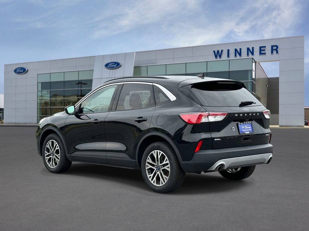 Certified 2022 Ford Escape SEL w/ Technology Package AWD/4WD image 2