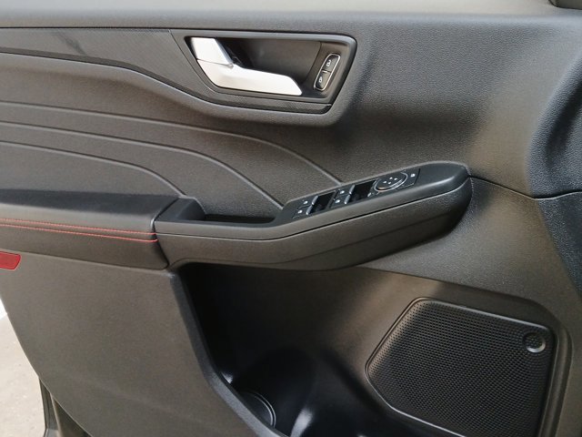 Certified 2023 Ford Escape ST-Line w/ Tech Pack #1 image 16