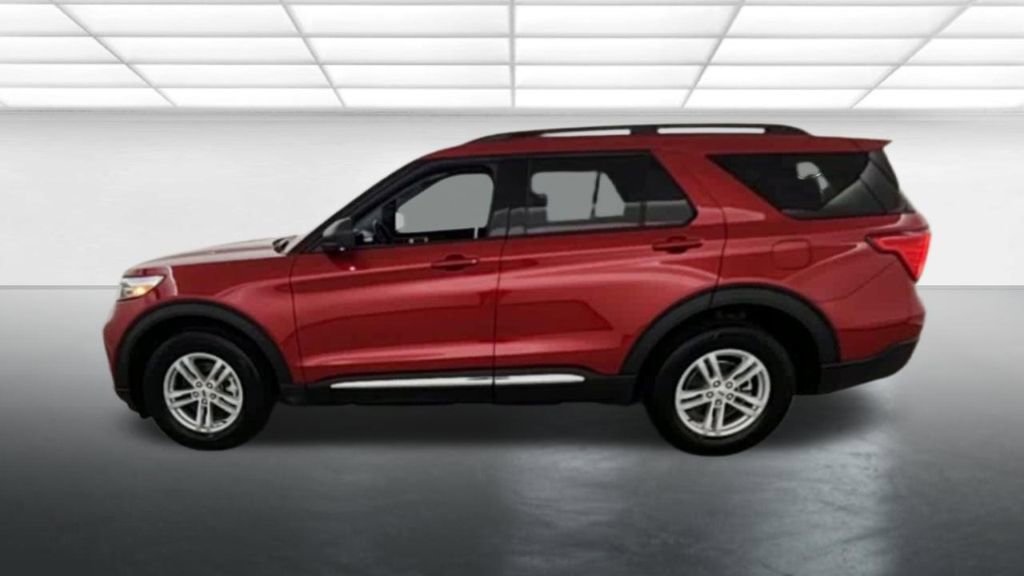 Certified 2024 Ford Explorer XLT AWD/4WD image 6