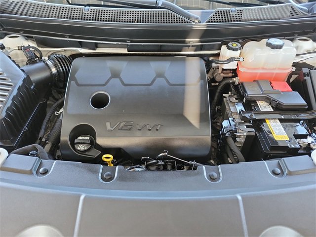 Used 2023 Chevrolet Traverse LT image 31