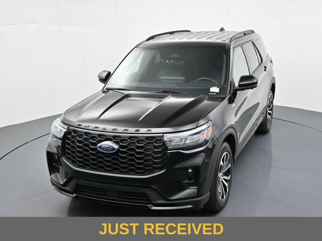 Certified 2025 Ford Explorer ST-Line AWD/4WD image 23