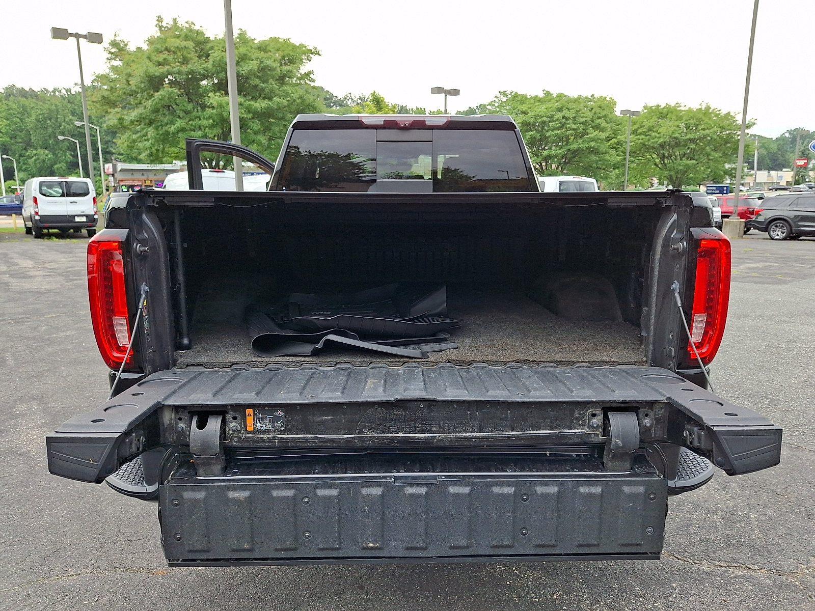 Used 2022 GMC Sierra 2500 Denali w/ Denali Ultimate Package AWD/4WD image 34