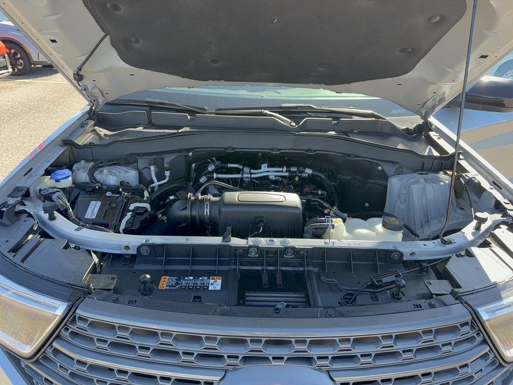 Certified 2023 Ford Explorer XLT w/ Equipment Group 202A image 39