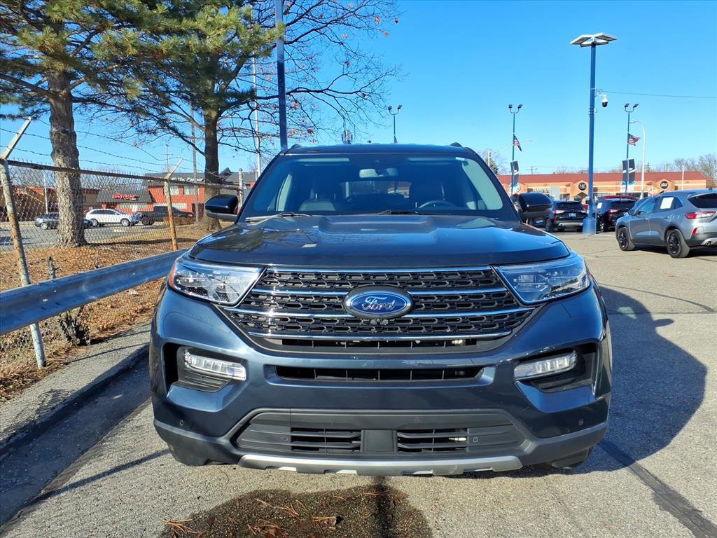 Certified 2023 Ford Explorer XLT w/ Equipment Group 202A image 6