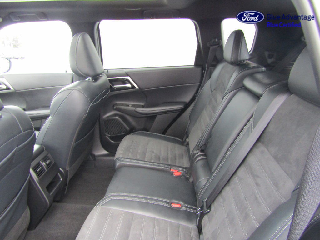 Used 2024 Mitsubishi Outlander SE Black Edition AWD/4WD image 19