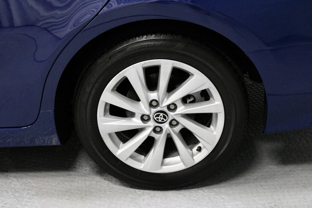 Used 2023 Toyota Camry LE w/ Convenience Package FWD image 18