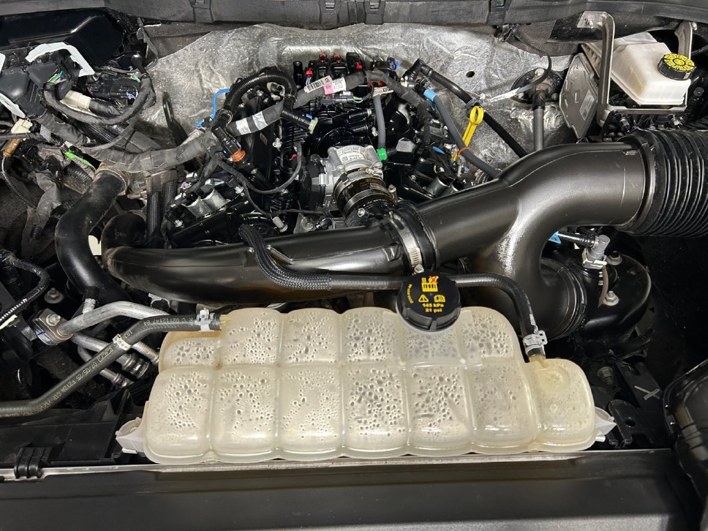 Certified 2025 Ford F150 STX w/ Equipment Group 201A FX4 AWD/4WD image 19