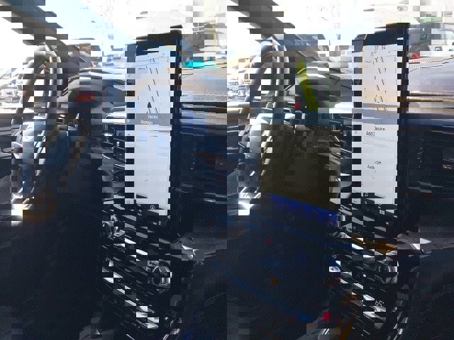 Certified 2021 Ford Explorer Platinum w/ Equipment Group 601A image 28