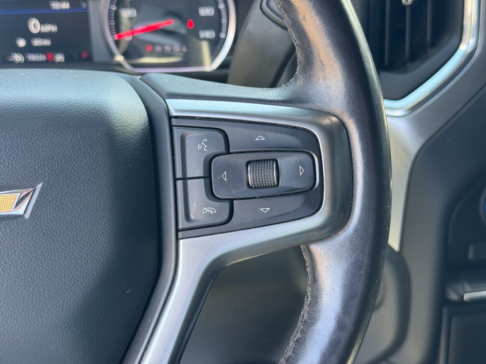 Used 2021 Chevrolet Silverado 1500 LT AWD/4WD image 27