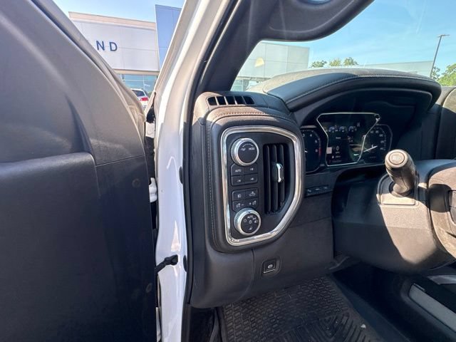 Used 2021 GMC Sierra 1500 AT4 w/ AT4 Premium Package AWD/4WD image 47
