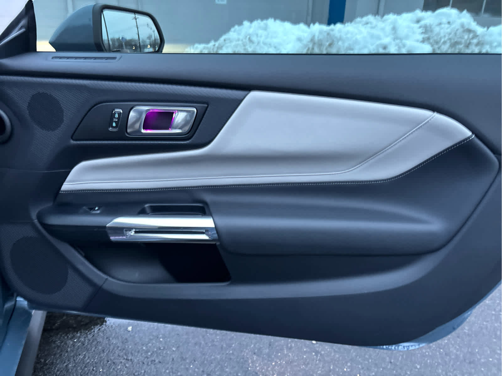 Certified 2025 Ford Mustang Premium image 29