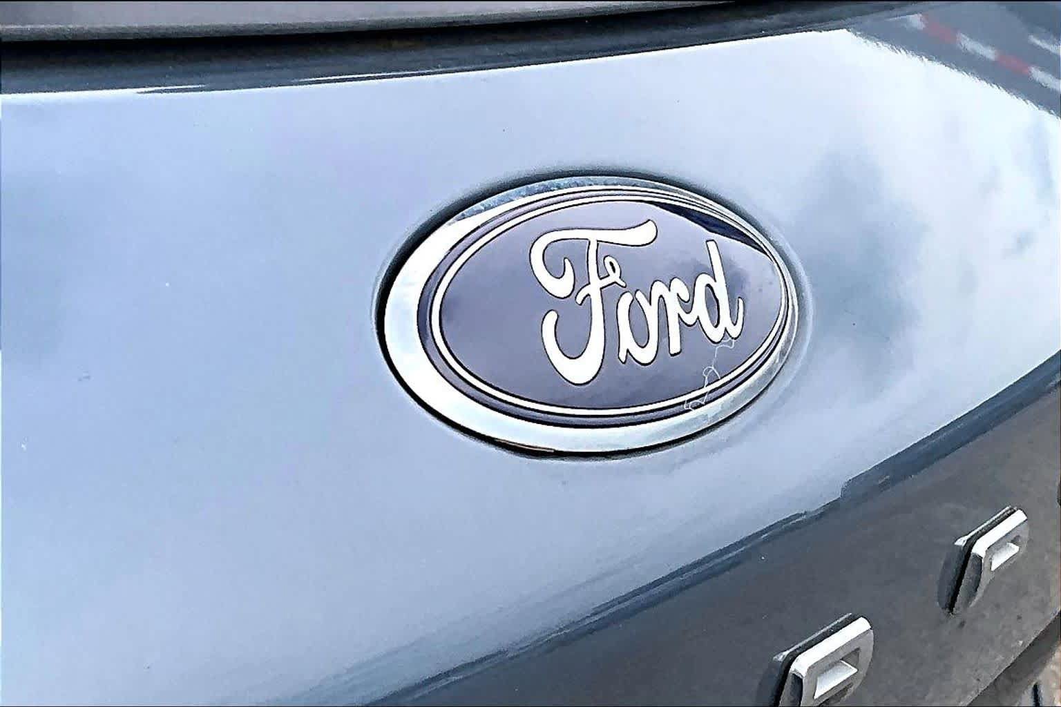 Certified 2023 Ford Escape ST-Line w/ Tech Pack #1 AWD/4WD image 31