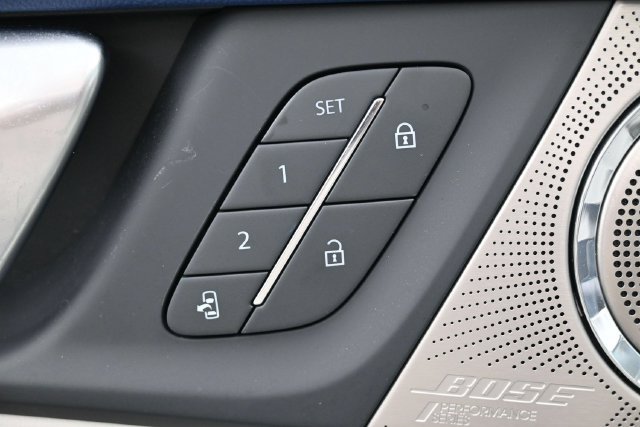 Used 2025 Buick Enclave Avenir w/ Trailering Package, 5000 lbs. FWD image 15