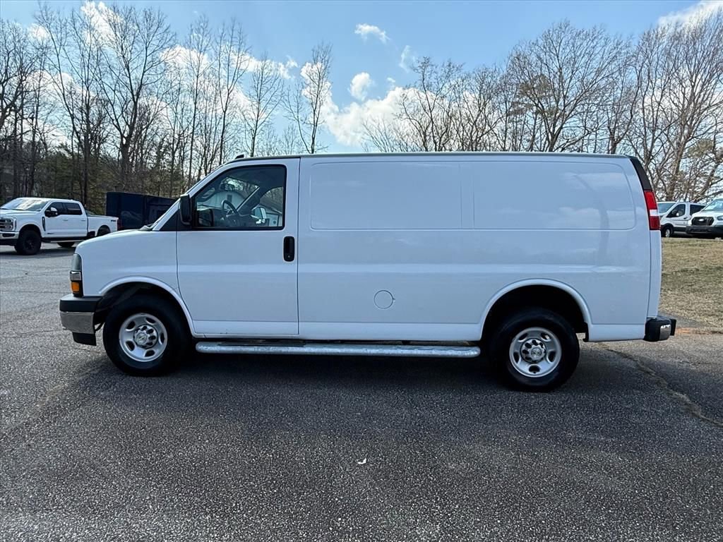 Used 2024 Chevrolet Express 2500 w/ Driver Convenience Package image 7