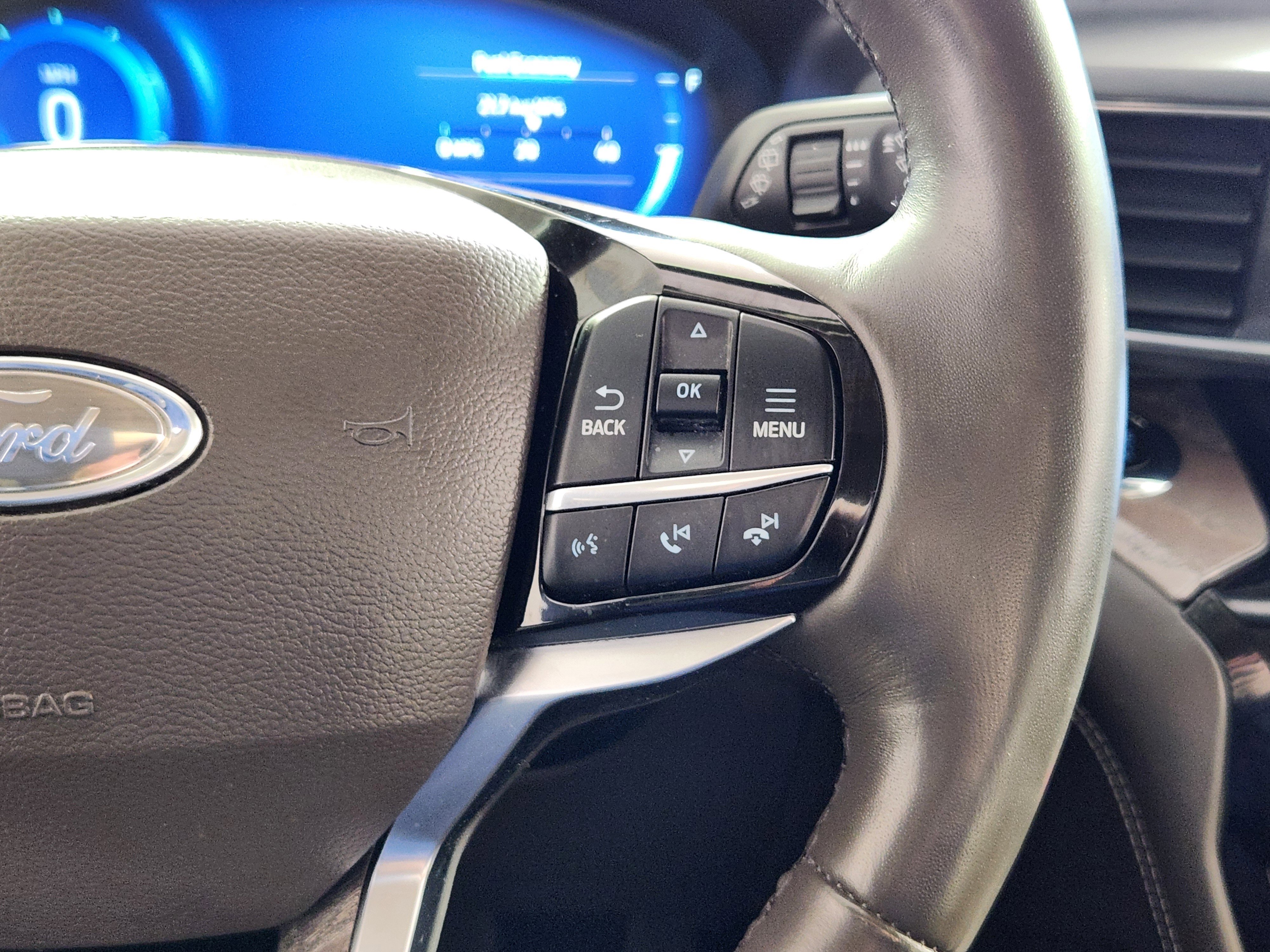 Certified 2022 Ford Explorer Platinum w/ Equipment Group 601A image 19