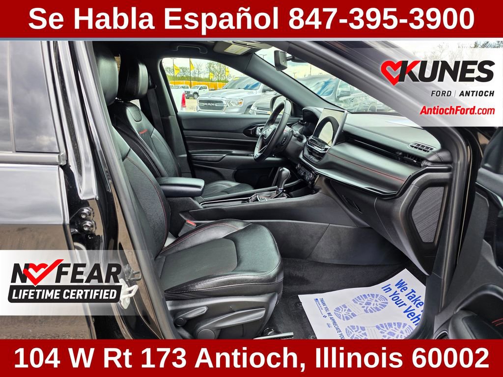 Used 2024 Jeep Compass Trailhawk AWD/4WD image 37