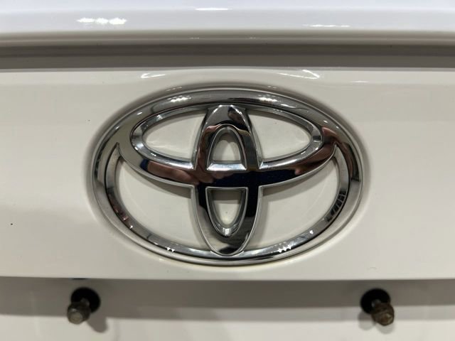 Used 2020 Toyota RAV4 XLE w/ Convenience Package FWD image 27