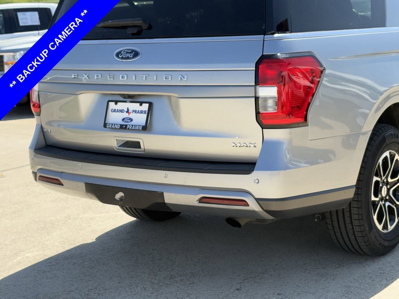 Certified 2024 Ford Expedition Max XLT image 11
