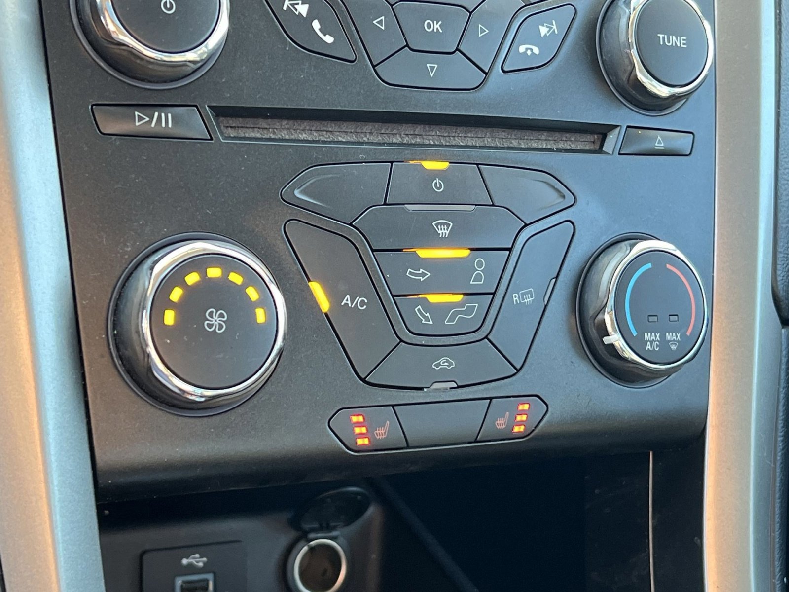 Certified 2017 Ford Fusion SE image 28